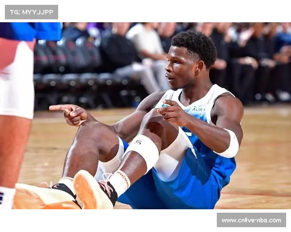 爱德华兹右腿筋拉伤伤缺两周 球队核心暂别赛场调整状态